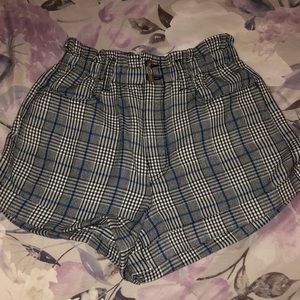 American Eagle Outfitters Shorts - Plaid mom shorts American Eagle Outfitters Shorts - Plaid mom shorts